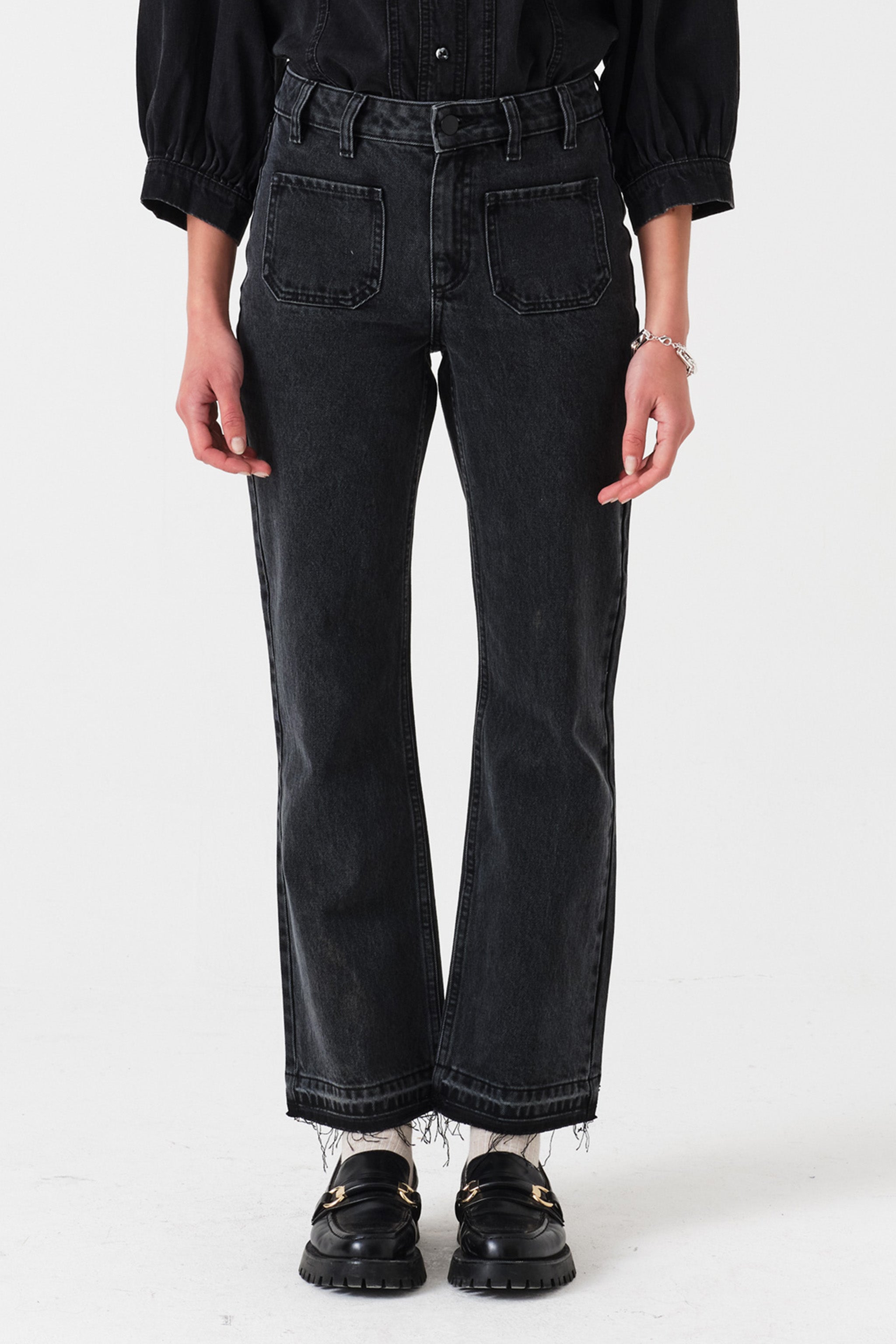 Gigi Kick Flare Jean in Raven