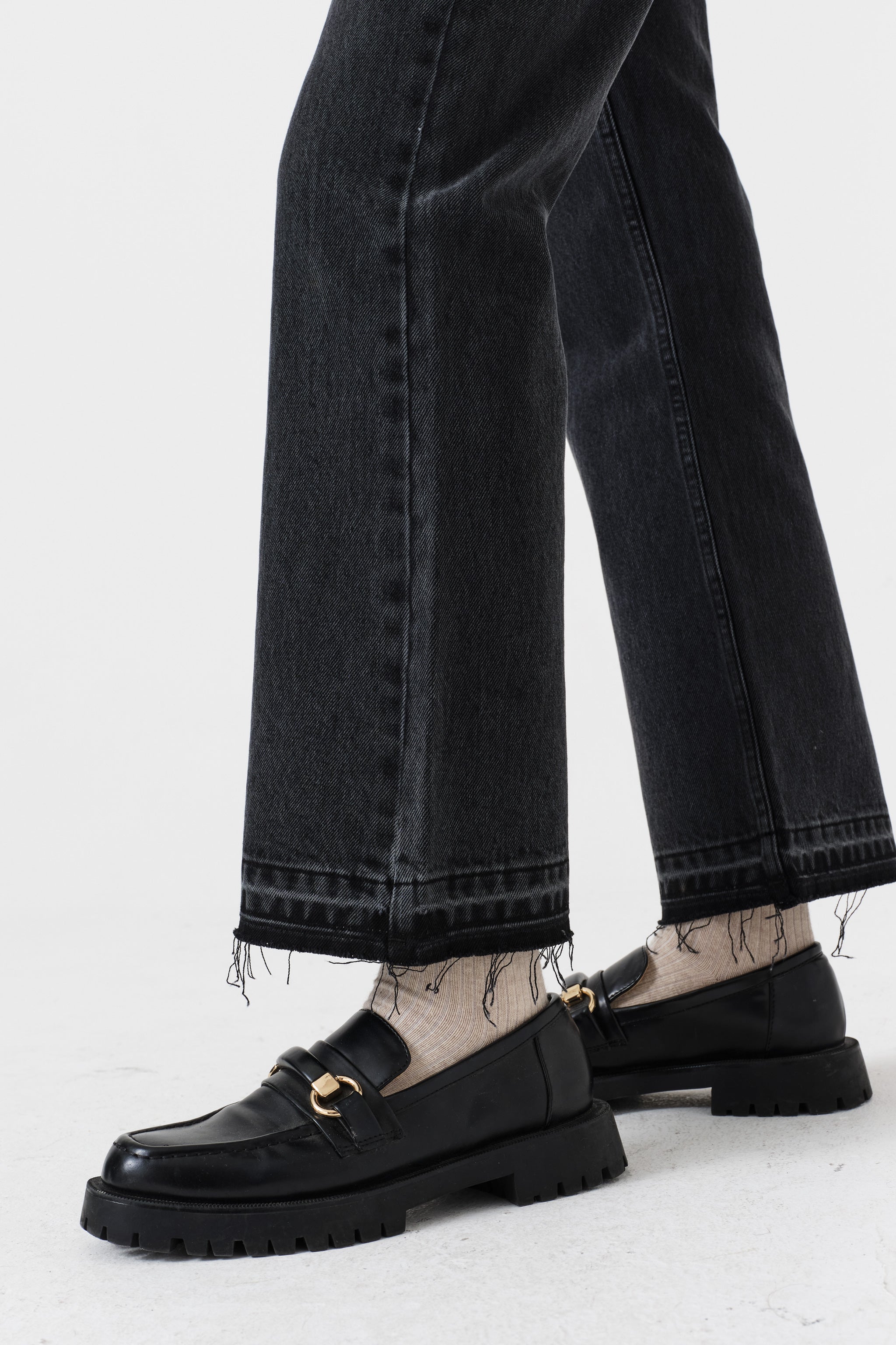 Gigi Kick Flare Jean in Raven