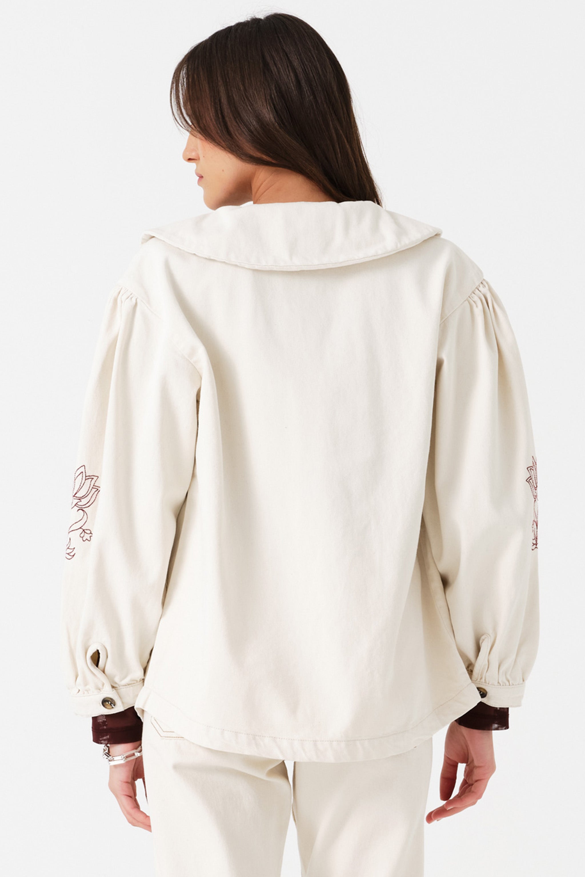 Neve Flower-Embroidered Denim Jacket in Ecru